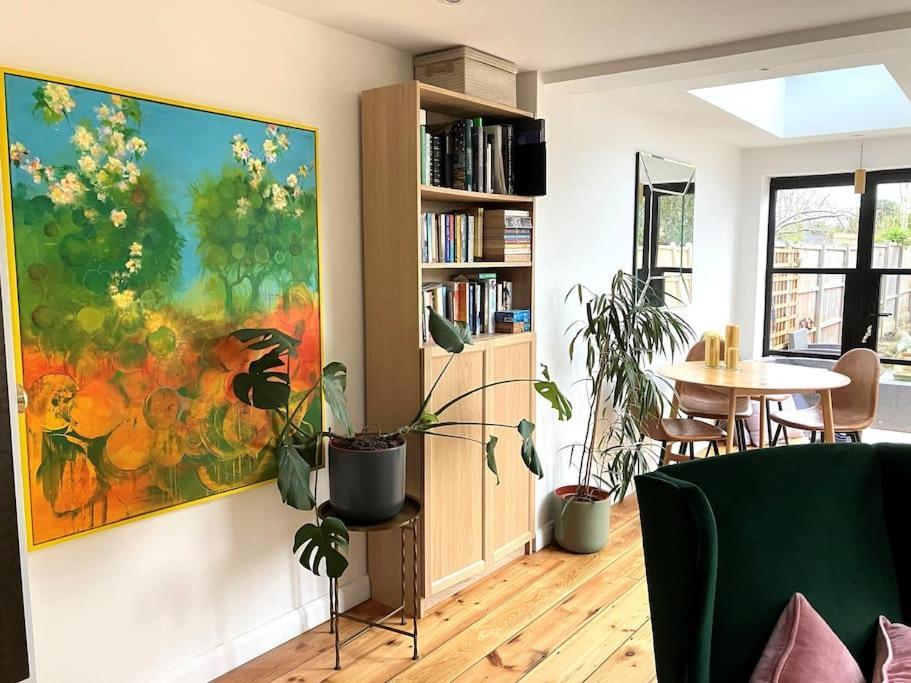 Our Beautifully Renovated Home Chichester Buitenkant foto