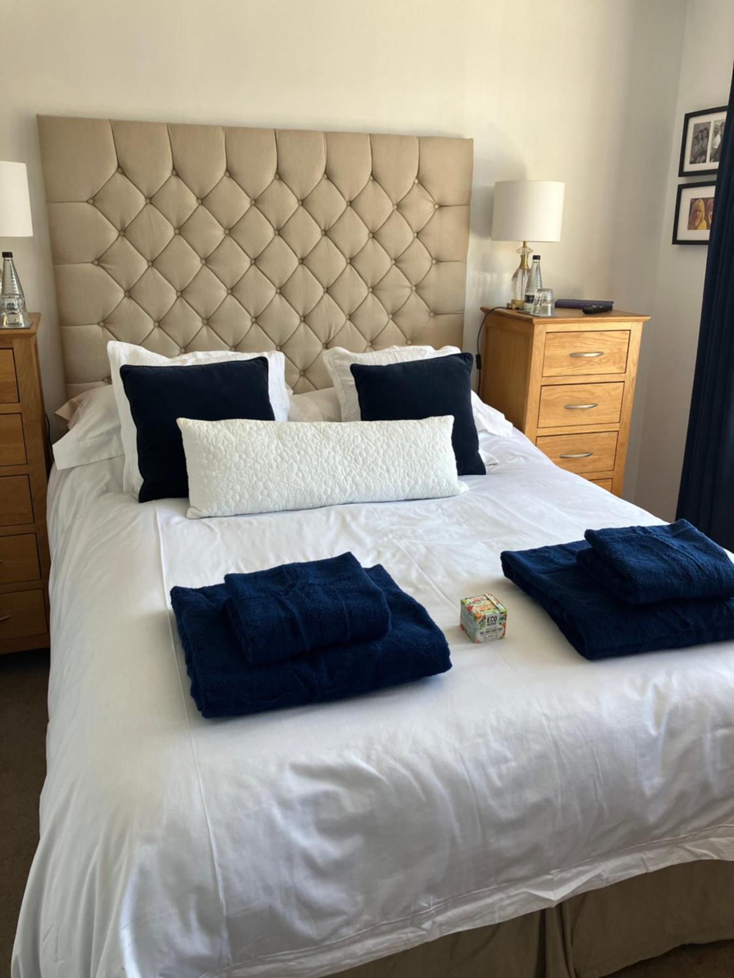 Our Beautifully Renovated Home Chichester Buitenkant foto